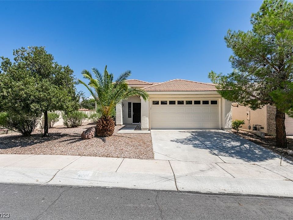 1st image of 9748 Panorama Cliff Dr