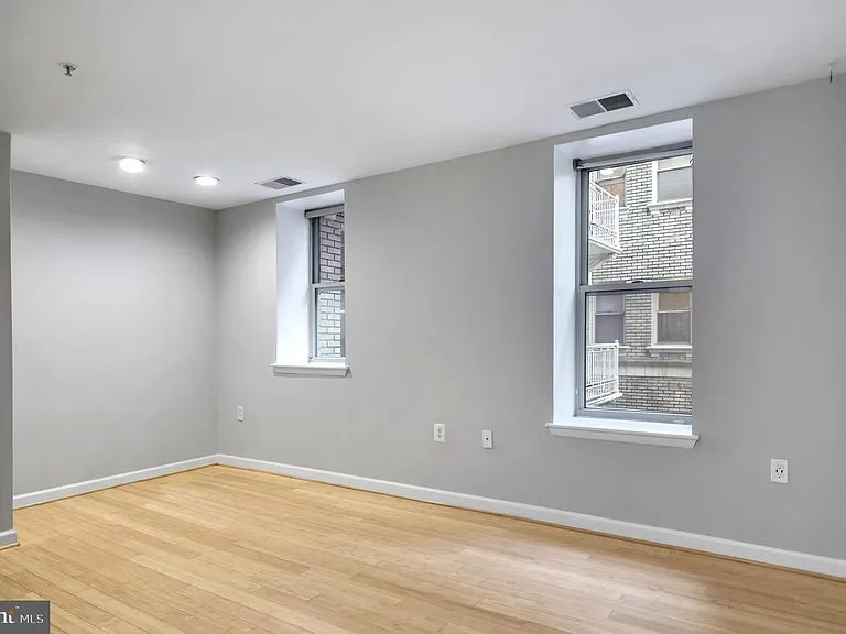 1308 Clifton St NW #210 — Photo 10
