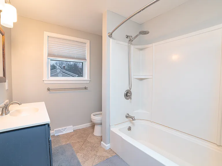 21 E Drumlin Rd — Photo 11