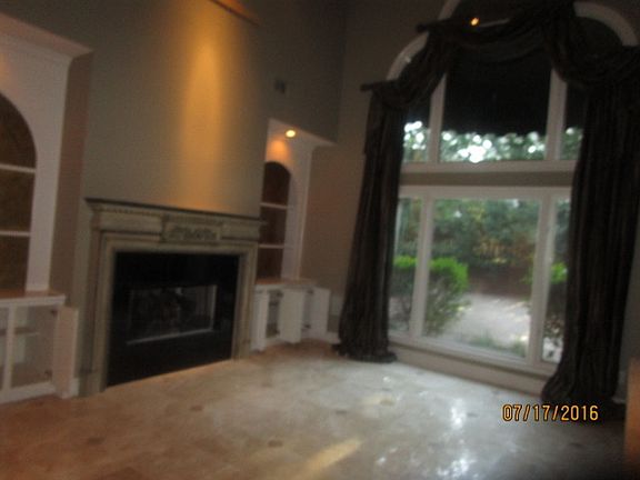 Additional Living Room