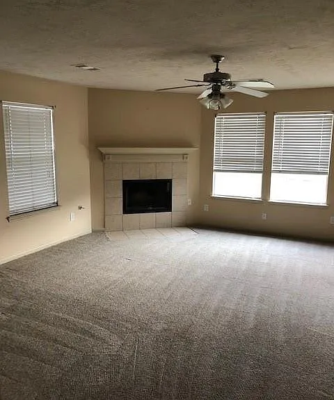 32107 Anne Ln — Photo 4