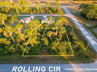 8056 Rolling Cir, Labelle, FL 33935
