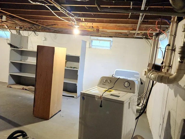 391 Main St #2 — Photo 16