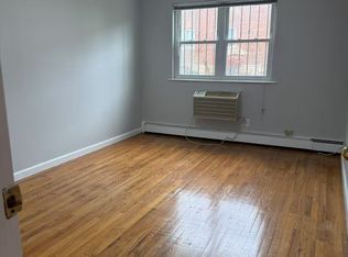 15403 20th Ave #1, Whitestone, NY 11357
