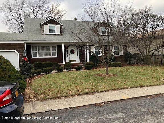 2nd image of 168 Hawthorne Ave