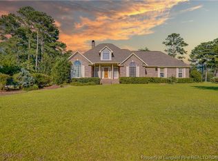 862 Long Iron Dr, Fayetteville, NC 28312