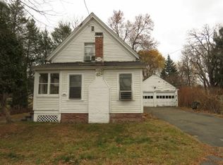 18 Woodlawn St, East Longmeadow, MA 01028