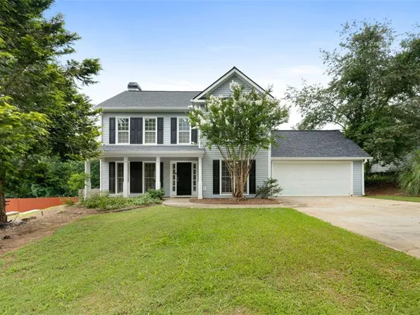 3340 Deerwood Ln, Rex, GA 30273