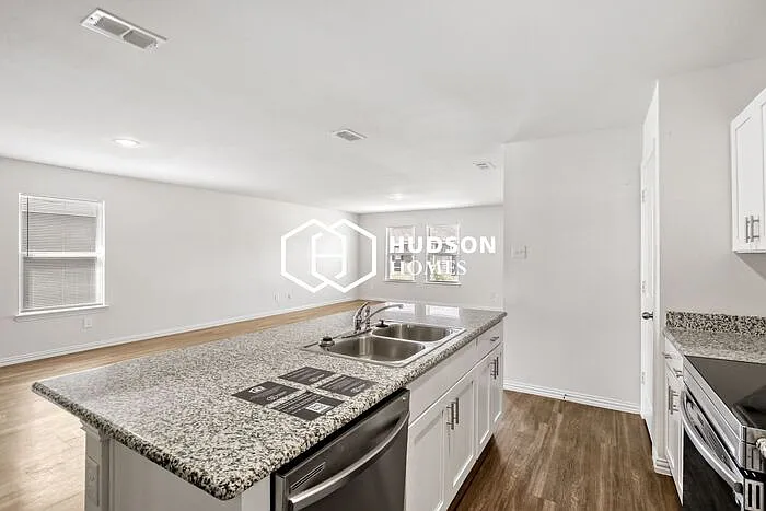 425 Shorty St — Photo 7