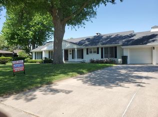 1908 W Oklahoma Ave, Grand Island, NE 68803