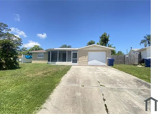 3 bed, 1208 sqft, $1,900 — Photo 2
