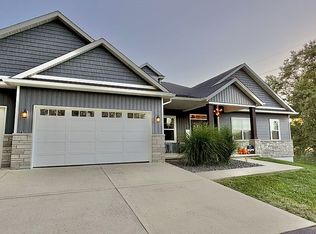 7302 W Kirsch Rd, Troy, IL 62294