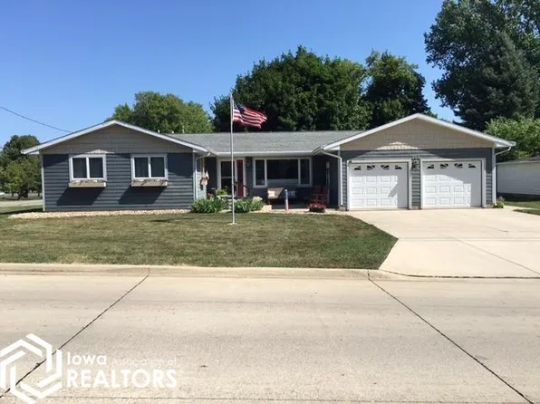 200 W 10th Ave N, Clear Lake, IA 50428