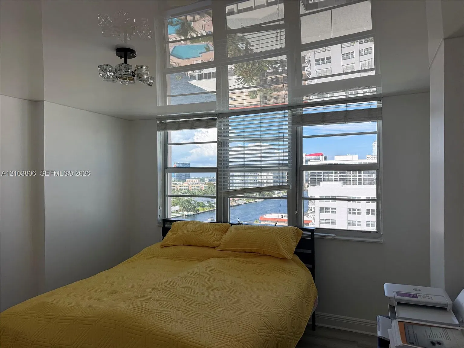 Clifton Condo — Photo 4