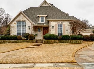 2304 Beacon Hill Dr, Keller, TX 76248