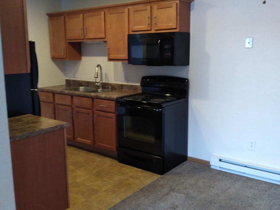 2nd image of 2057 W Alexis Rd #D09