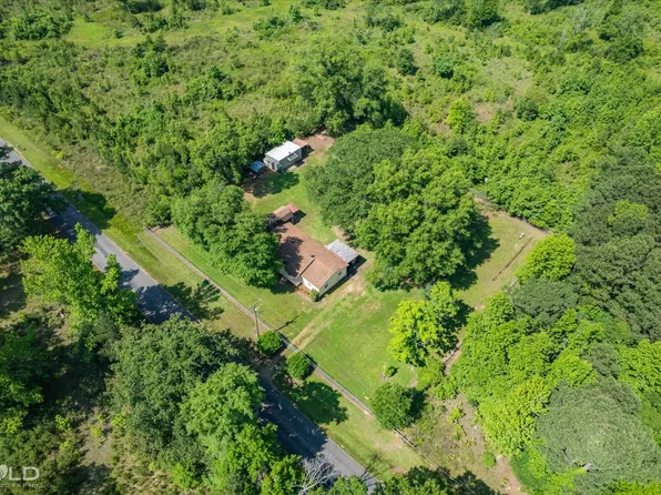 2764 Dement Rd, Doyline, LA 71023