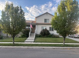 1855 E Boulder St, Eagle Mountain, UT 84005