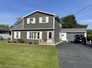 8360 Wind Lake Rd E, Waterford, WI 53185