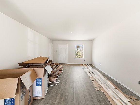 5th image of 6 Moon Rd