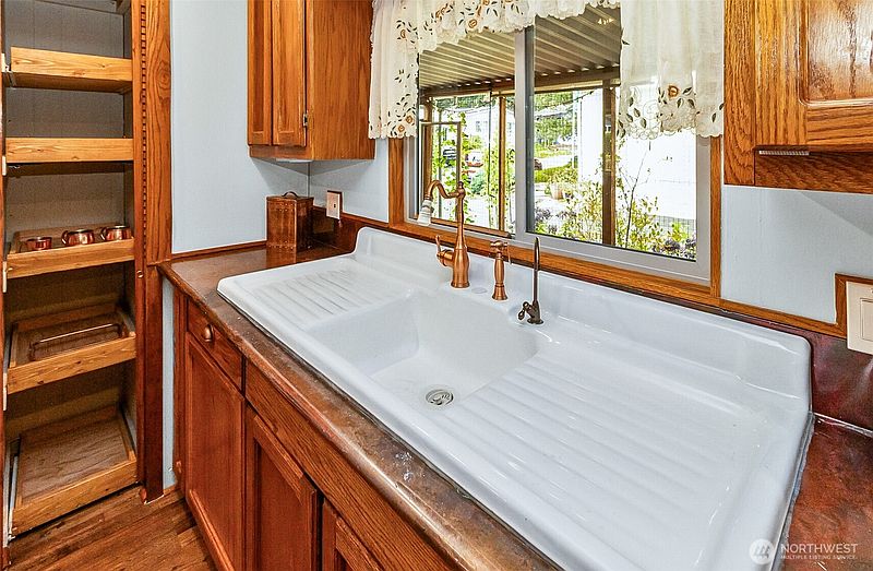 5th image of 815 124th Street SW #10