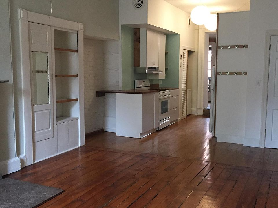 Kitchen from Livingroom