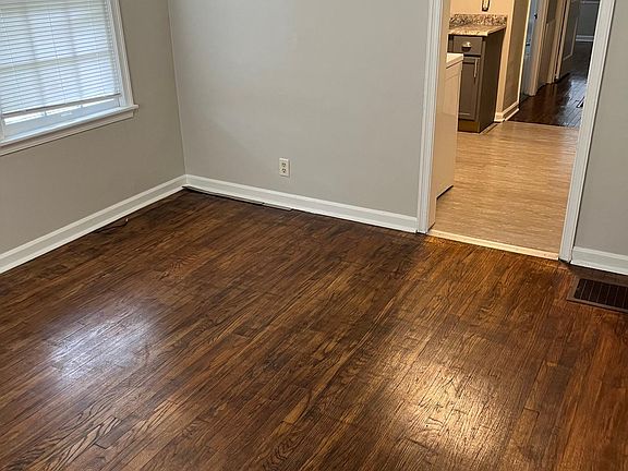 5th image of 924 E Pleasant Run Parkway North Dr #924