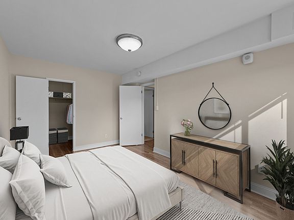 4th image of 908 Eastern Ave NE APT 104