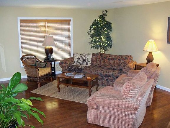 4th image of 800 Bagwell Blvd