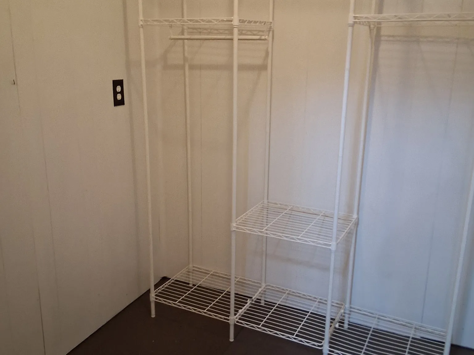 3 bed, $1,100 — Photo 3