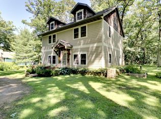 1426 Del Oaks Ln, Delavan, WI 53115