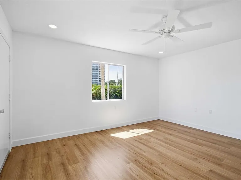 765 John Ringling Blvd #1 — Photo 10
