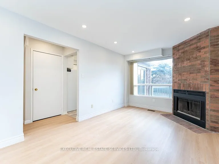 11 Upland Dr #UPPER — Photo 20