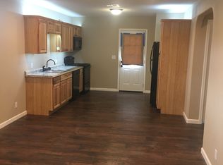 406 W 17th St, Ada, OK 74820