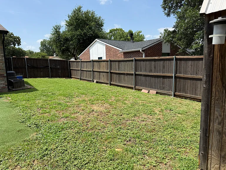 5001 Lasalle Dr — Photo 35