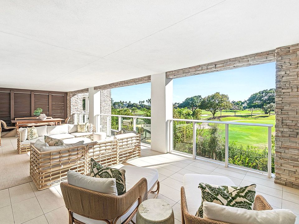 1st image of 220 SE Mizner Boulevard SE #220