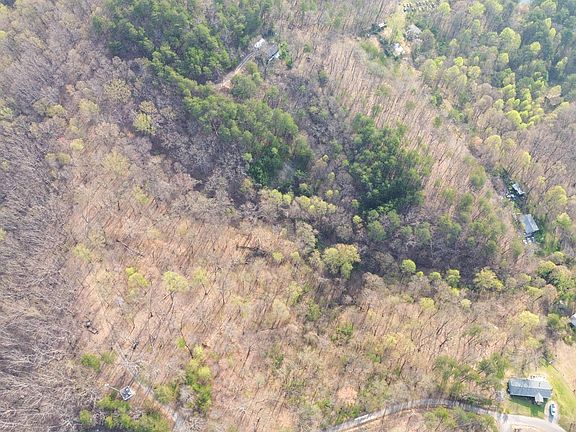 4th image of N Cunningham Rd