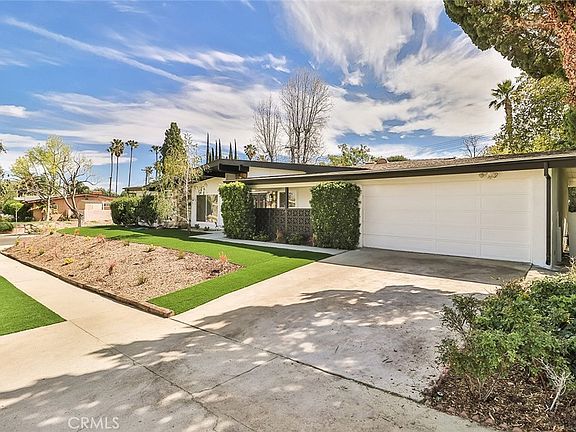 3rd image of 23540 Kivik St