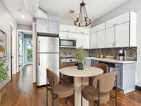 3rd image of 1612 Centre St #2F
