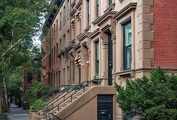 1st image of 460 Willoughby Ave #2