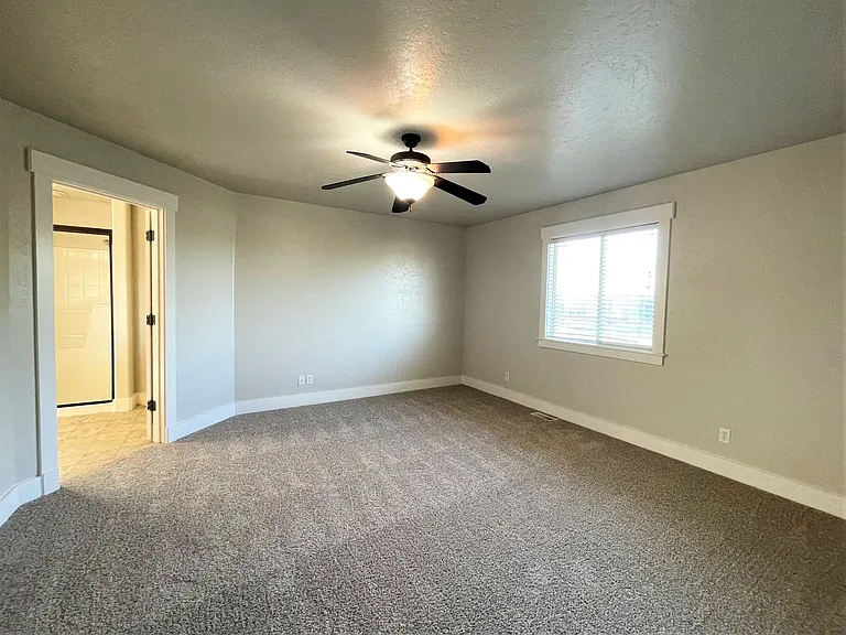 709 N Saddlebrook Way — Photo 15