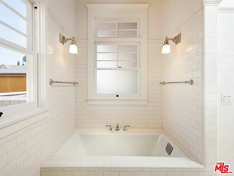 44 Dudley Ave — Photo 11