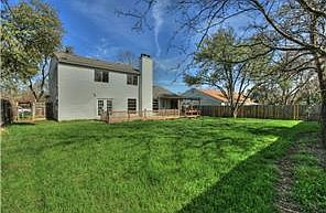 3rd image of 211 Woodmont Dr
