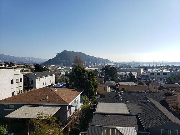 4th image of 5120 Sacramento Ave APT C