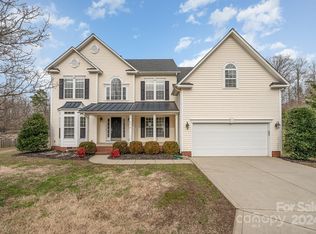 220 Flowering Grove Ln, Mooresville, NC 28115