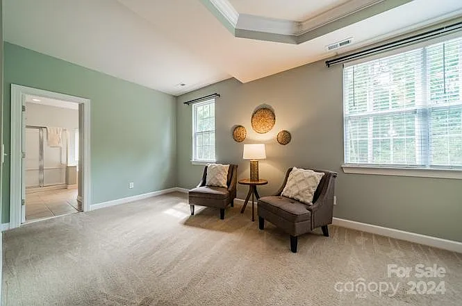 424 Ranelagh Dr — Photo 8