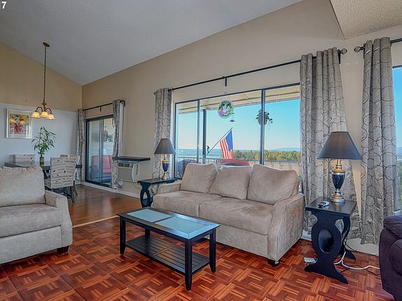2nd image of 5565 E Evergreen Blvd APT 3413