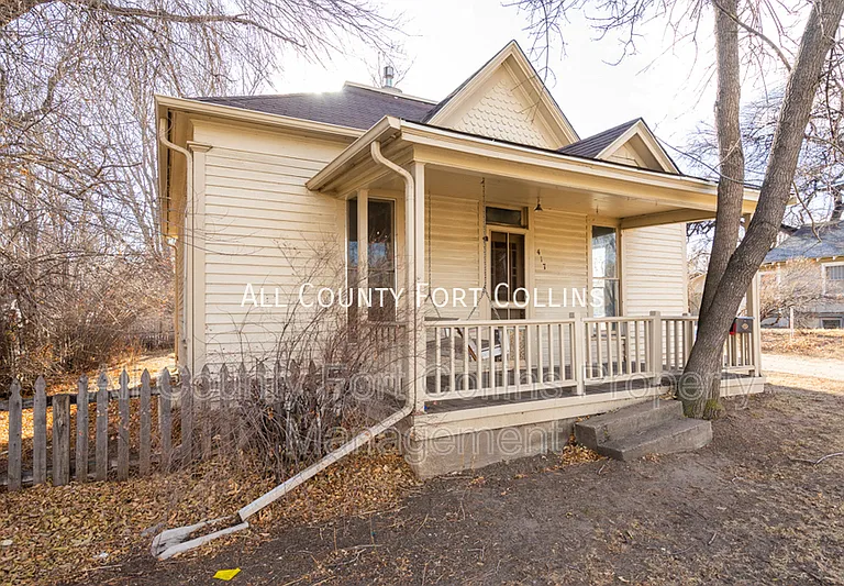 417 E Mulberry St — Photo 1