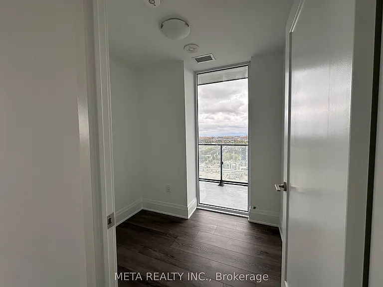 105 Oneida Cres #2710 — Photo 15