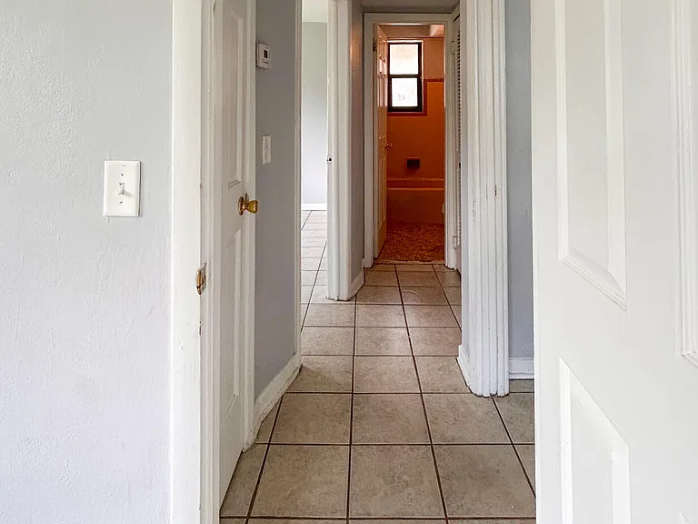 1130 Woodruff Ave #2 — Photo 12